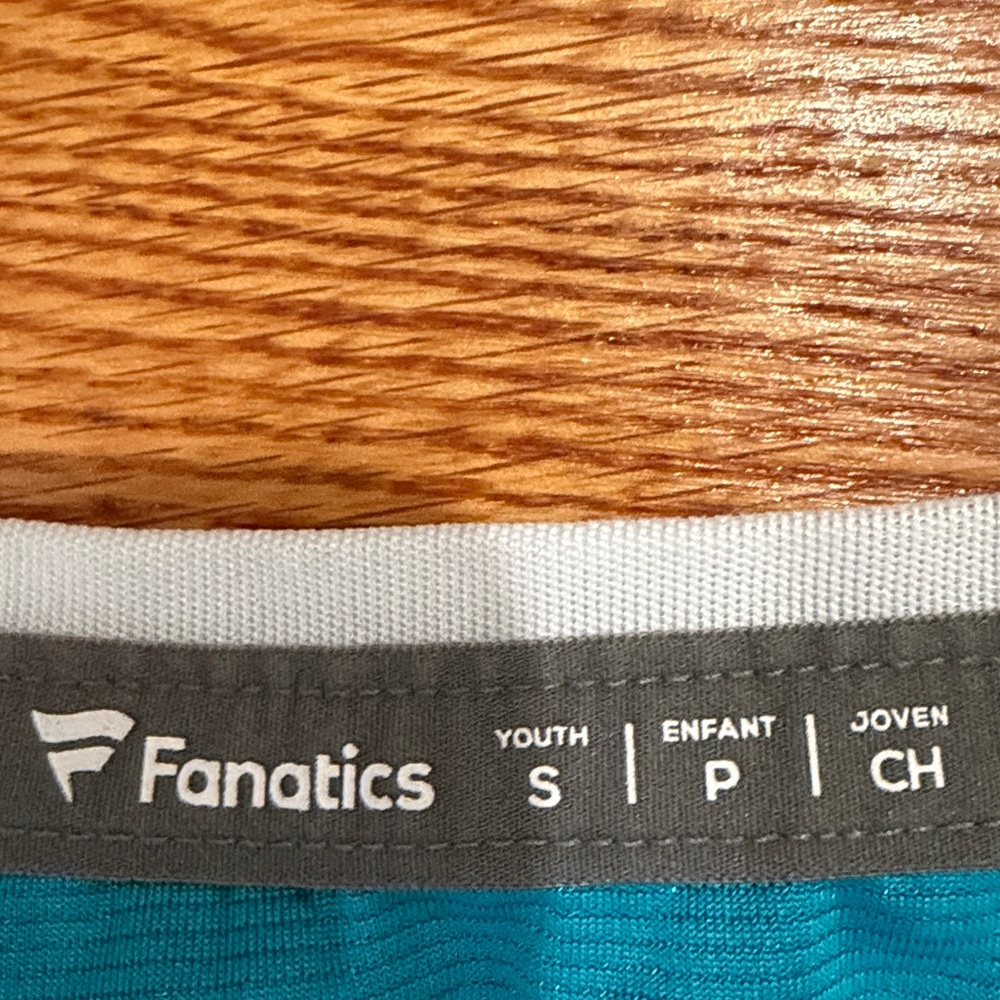 Lamelo Ball Charlotte Hornets jersey never worn - Picture 3 of 3